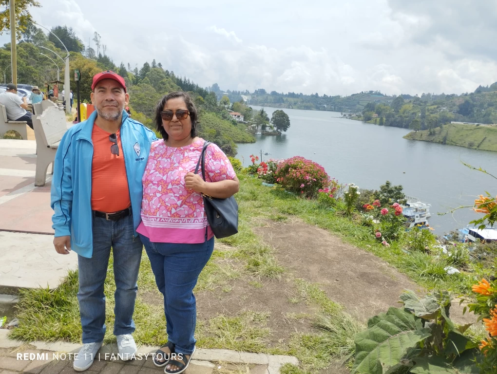 Tour A Guatapé Desde Medellín Con Visita A La Piedra El Peñón De Guatapé, ¡Únete este viernes 6 de enero de 2023!