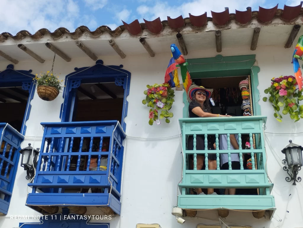 Tour A Guatapé Desde Medellín Con Visita A La Piedra El Peñón De Guatapé, ¡Empaca tu maleta y vámonos el lunes 31 de julio de 2023!