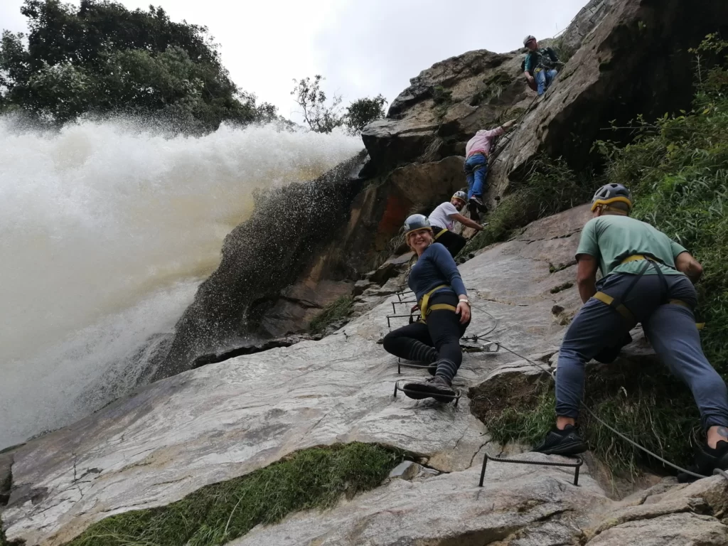 Senderismo Al Salto Del Buey Para Empresas Y Grupos Comparte en familia el jueves 6 de julio de 2023nbspAgencia de Viajes fantasytours Planes turísticos en Santa Fe de Antioquia Medellín Guatapé y Nápoles