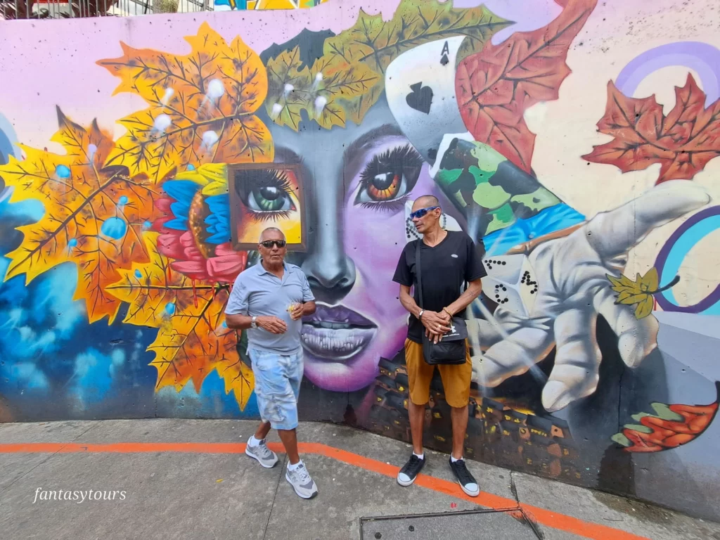 Graffitour, Un Recorrido A Través De La Historia Y Transformación De La Comuna 13 De Medellín, ¡Viaje programado para el domingo 13 de agosto de 2023!