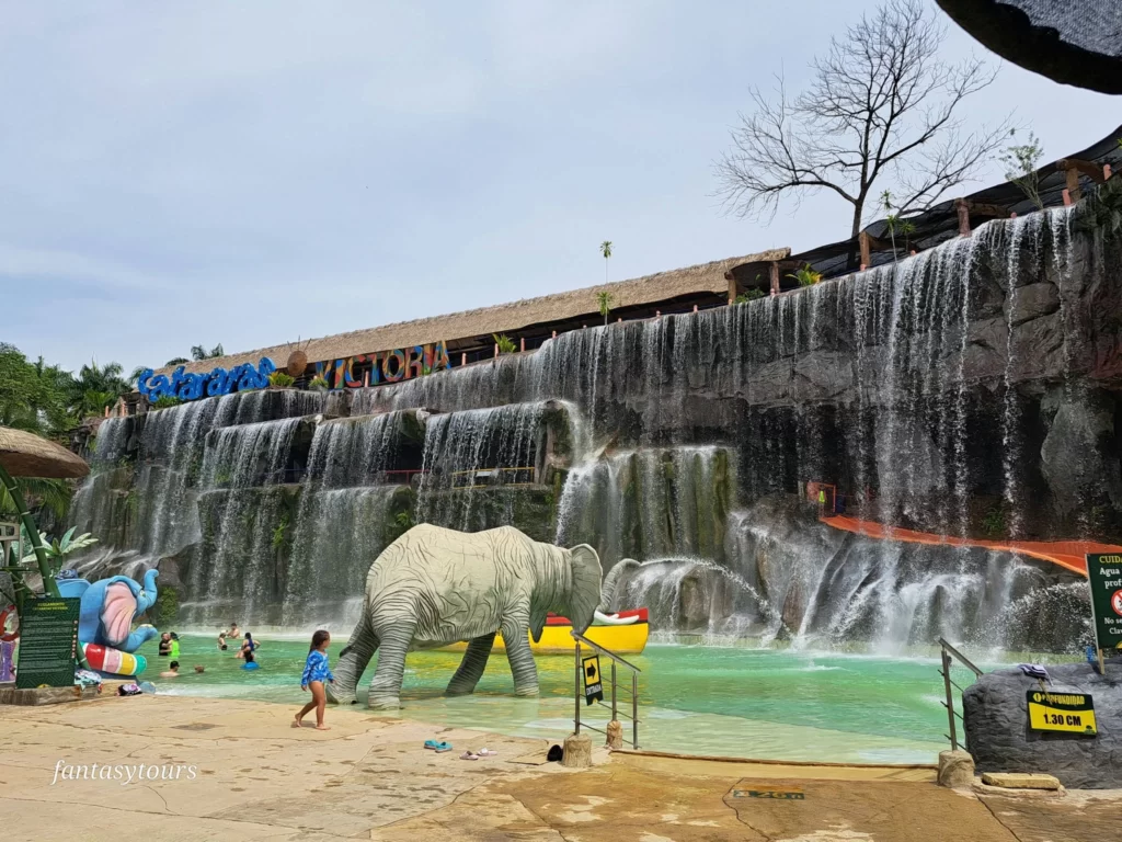 Tour A La Hacienda Nápoles Con Ingreso A La Sabana Africana Museo Y Zonas Húmedas Listos para viajar el sábado 27 de enero de 2024nbspAgencia de Viajes fantasytours Planes turísticos en Santa Fe de Antioquia Medellín Guatapé y Nápoles