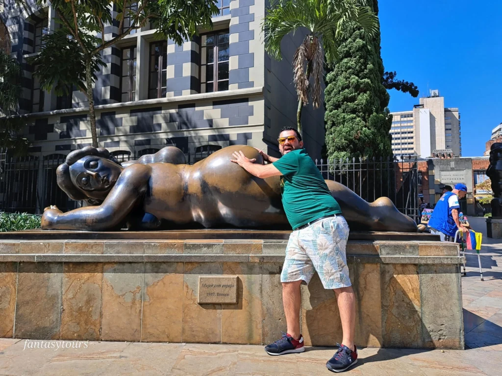 City Tour Por Medellín, Conociendo La Ciudad De La Eterna Primavera, ¡Viaja este jueves 17 de abril de 2025!