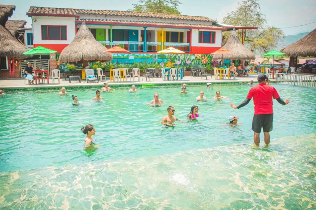 Día De Sol Hostería Acuarela De Río, ¡Listos para viajar el domingo 22 de junio de 2025!