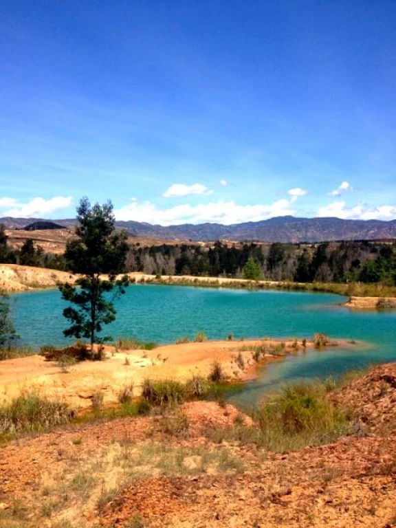 Excursión A Boyacá, Conociendo Villa De Leyva, La Catedral De Sal Y Ráquira, ¡Vamos a disfrutarlo el miércoles 8 de octubre de 2025!