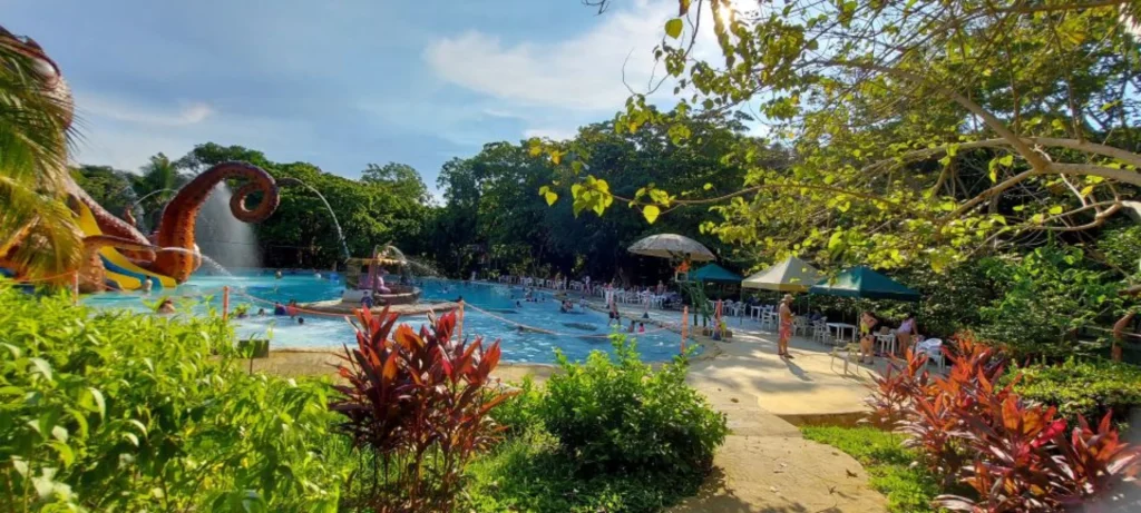 Mega Promo Hacienda Nápoles 50% De Descuento, Con Ingreso A La Sabana Africana, Museo Y Zonas Húmedas, ¡Comparte en familia el jueves 18 de septiembre de 2025!