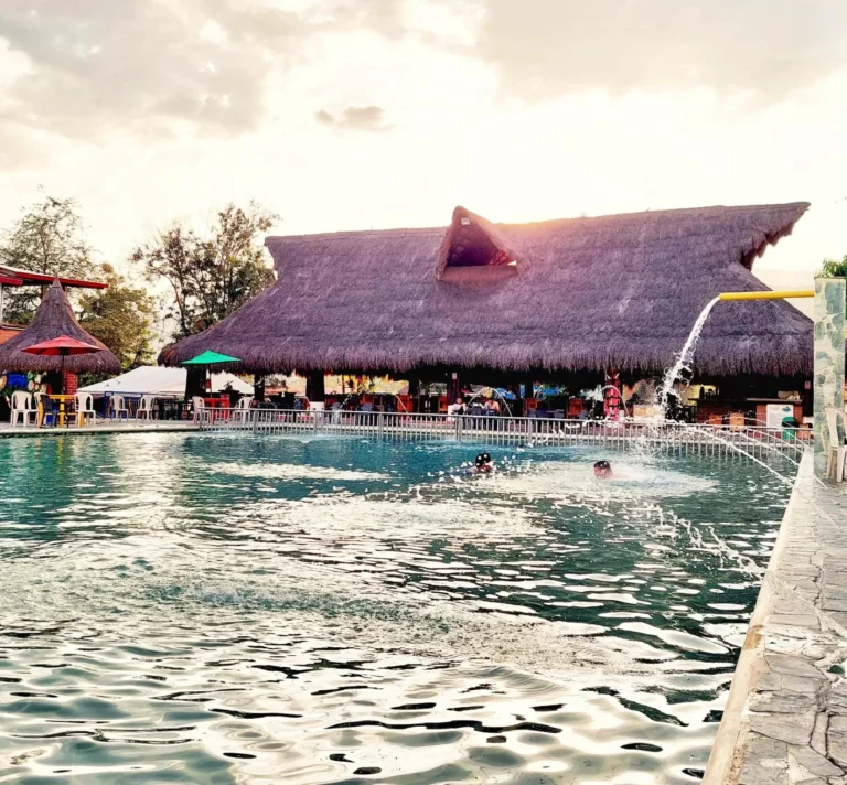 Día De Sol Hostería Acuarela De Río, ¡Atrévete y viajemos el sábado 6 de diciembre de 2025!