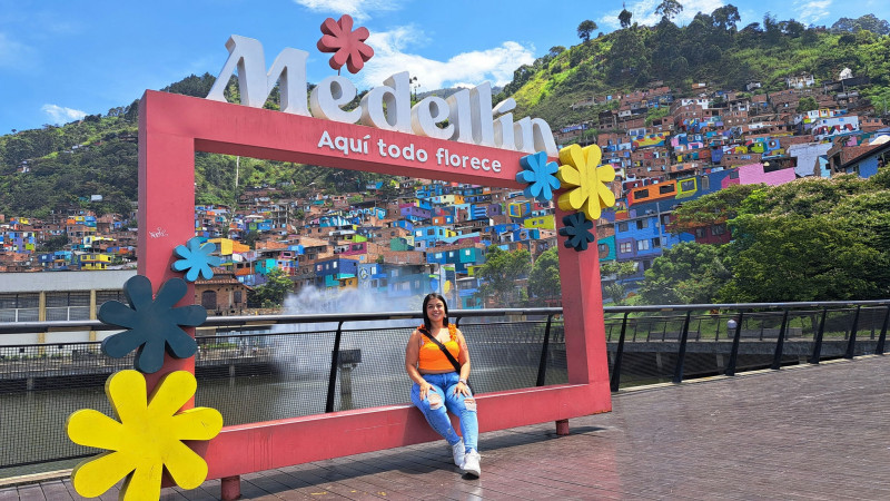 Experiencia Navideña En Medellín, ¡Listos para viajar el domingo 21 de diciembre de 2025!